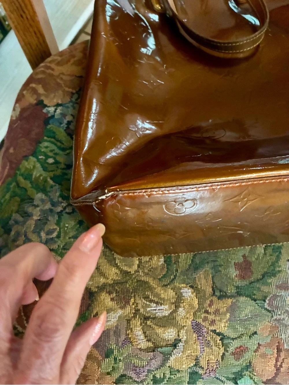 Louis Vuitton bronze Patent Vernis Monogram Tote Authentic LV